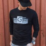 Dstreet Mikina bez kapuce s potiskem v černé barvě