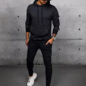 Dstreet Černá tepláková souprava ve stylovém provedení